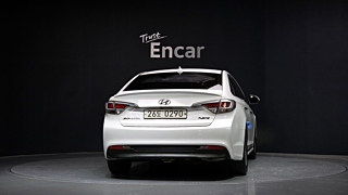 HYUNDAI LF SONATA HYBRID 2016