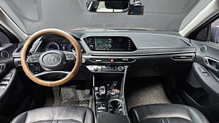 HYUNDAI SONATA DN8 2019