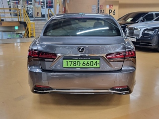 Заказать LEXUS LS500H