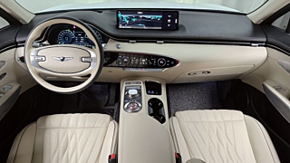 GENESIS GV70 2023