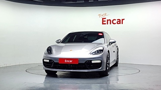 PORSCHE PANAMERA 971 2017