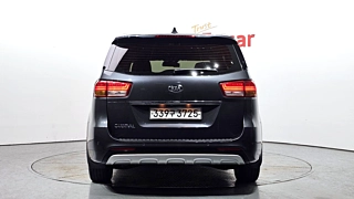 KIA CARNIVAL 2016