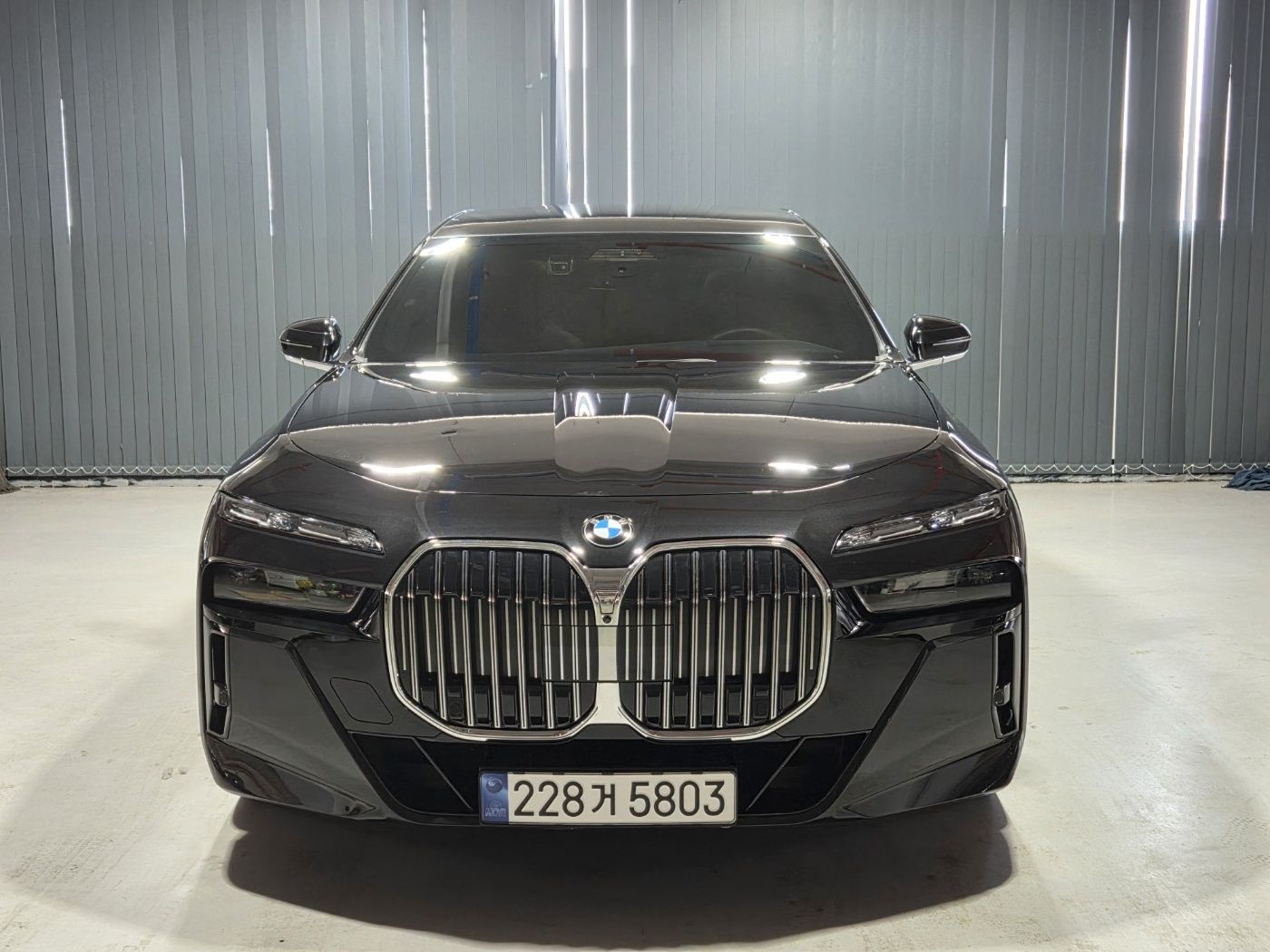 BMW 7-SERIES G70 2023