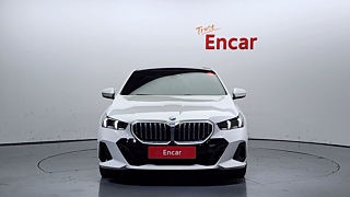 BMW 5-SERIES G60 2023