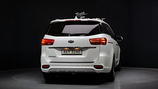 KIA CARNIVAL 2018