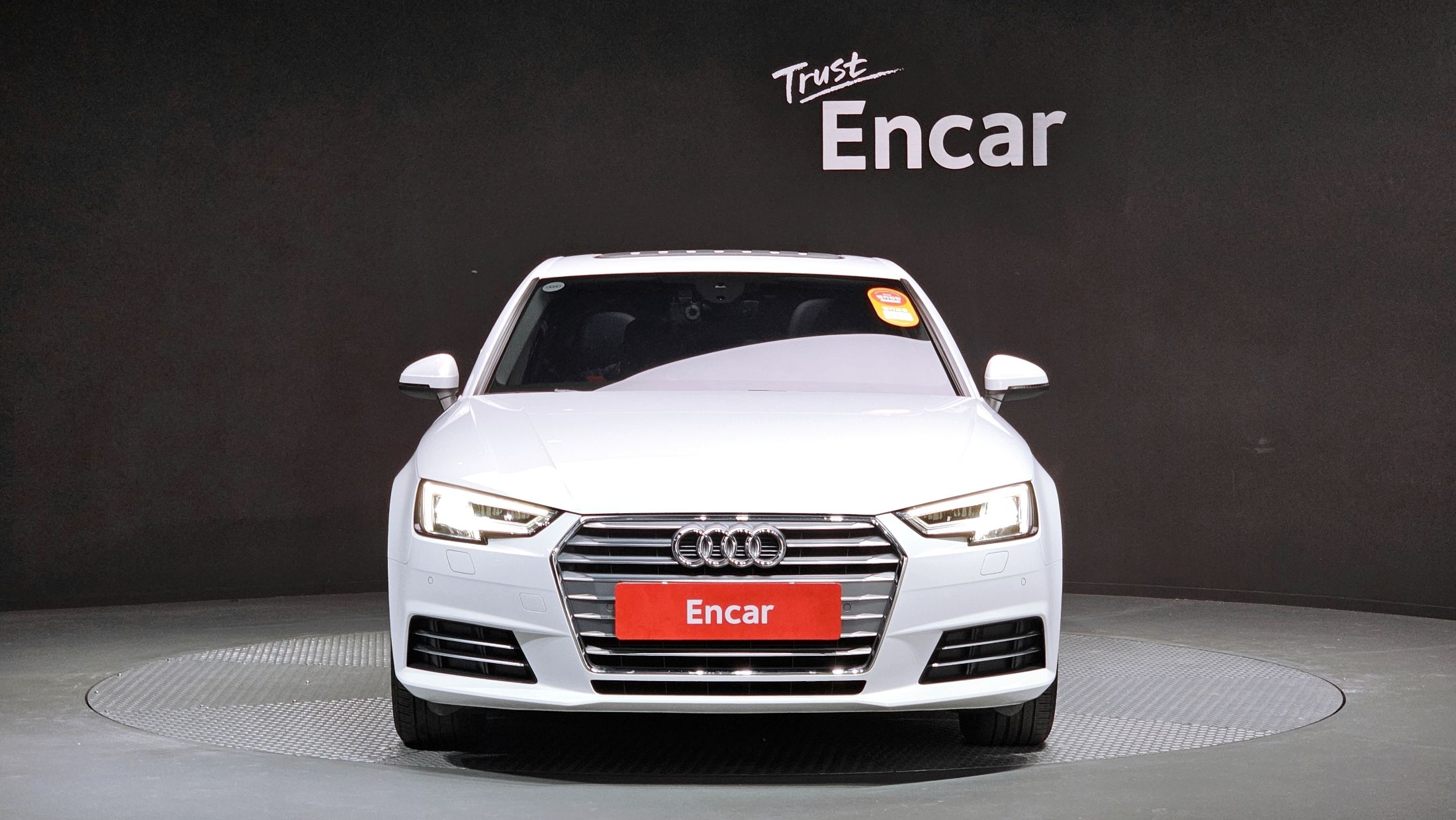 AUDI A4 B9 2018