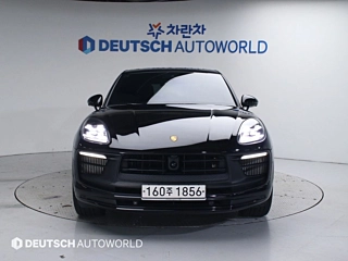 PORSCHE MACAN 2023