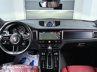 PORSCHE MACAN 2023