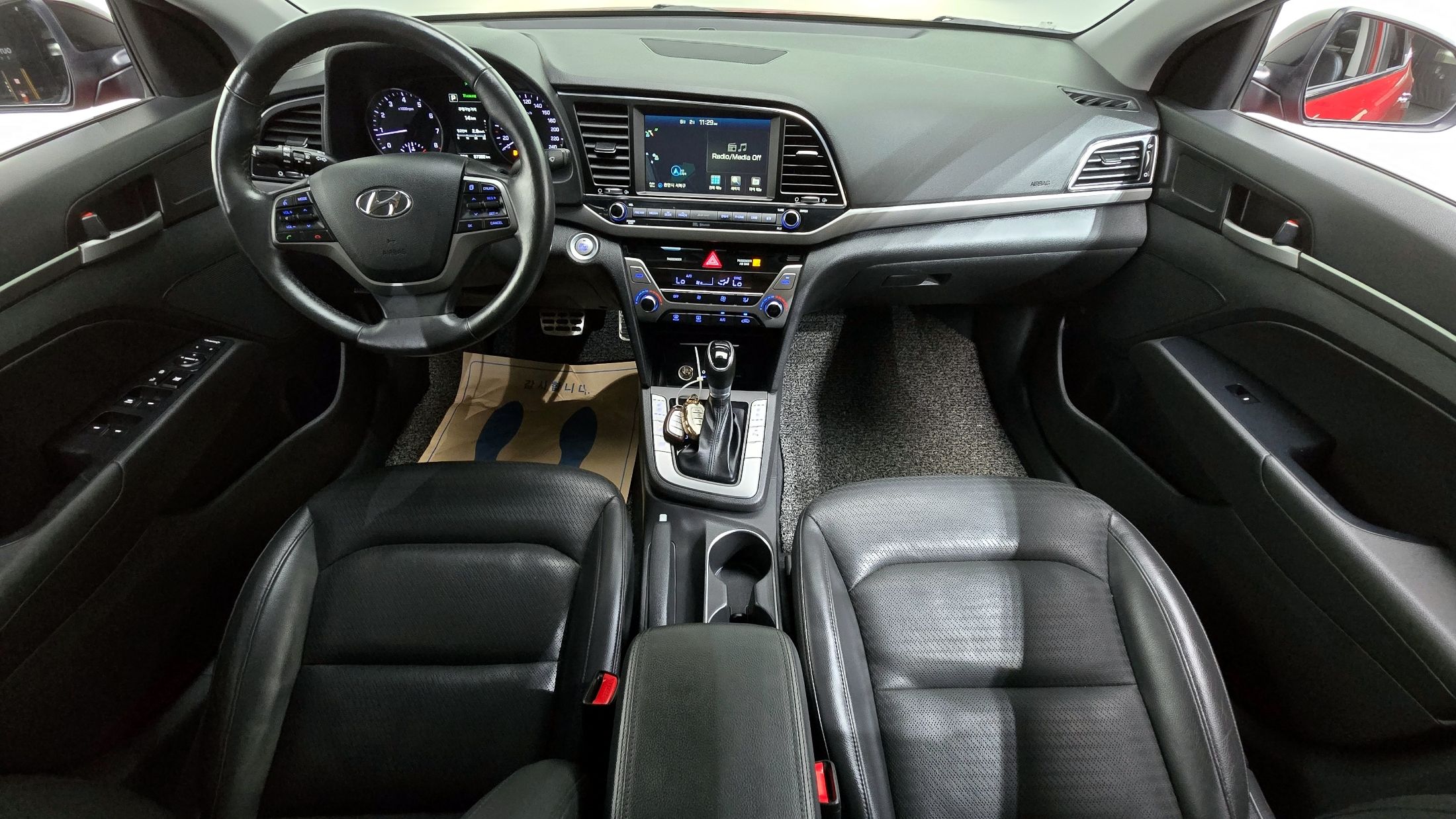 HYUNDAI AVANTE AD 2015