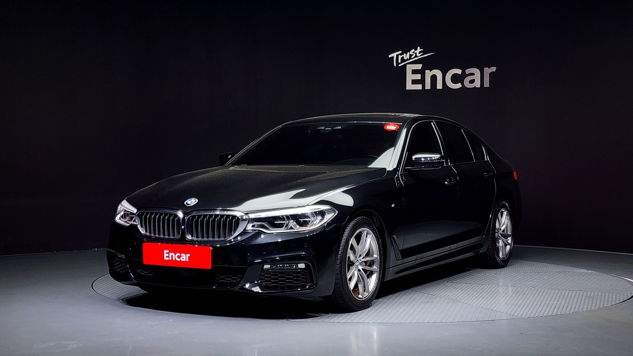 BMW 5-SERIES G30 2017