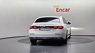MERCEDES BENZ E-CLASS W214  E200 Avantgarde 2024