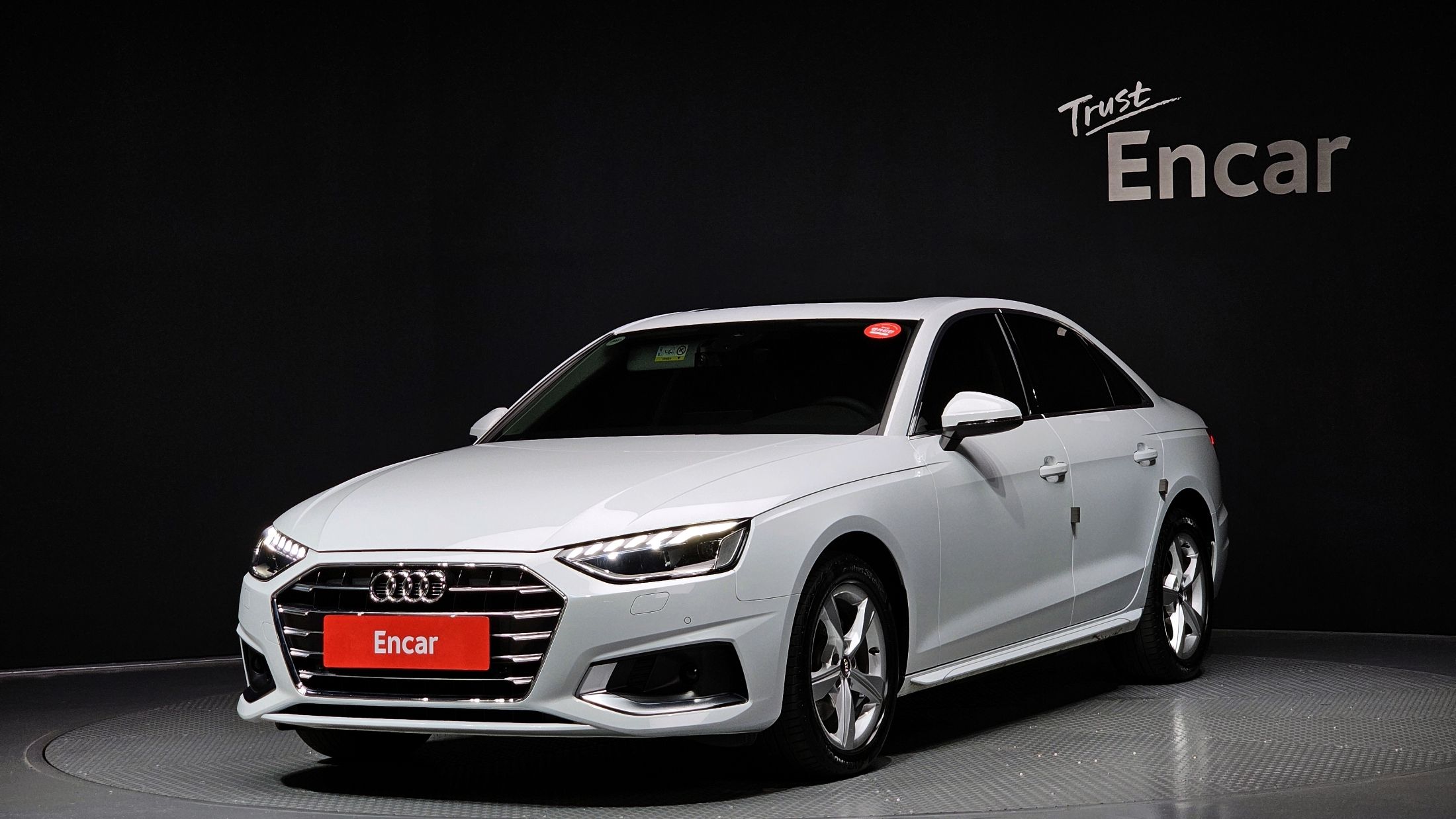 AUDI A4 B9 2021