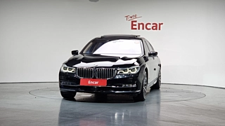 BMW 7-SERIES G11 2016