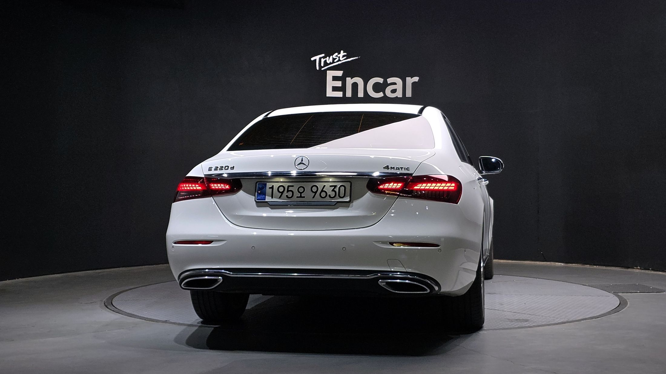 MERCEDES BENZ E-CLASS W213 2023