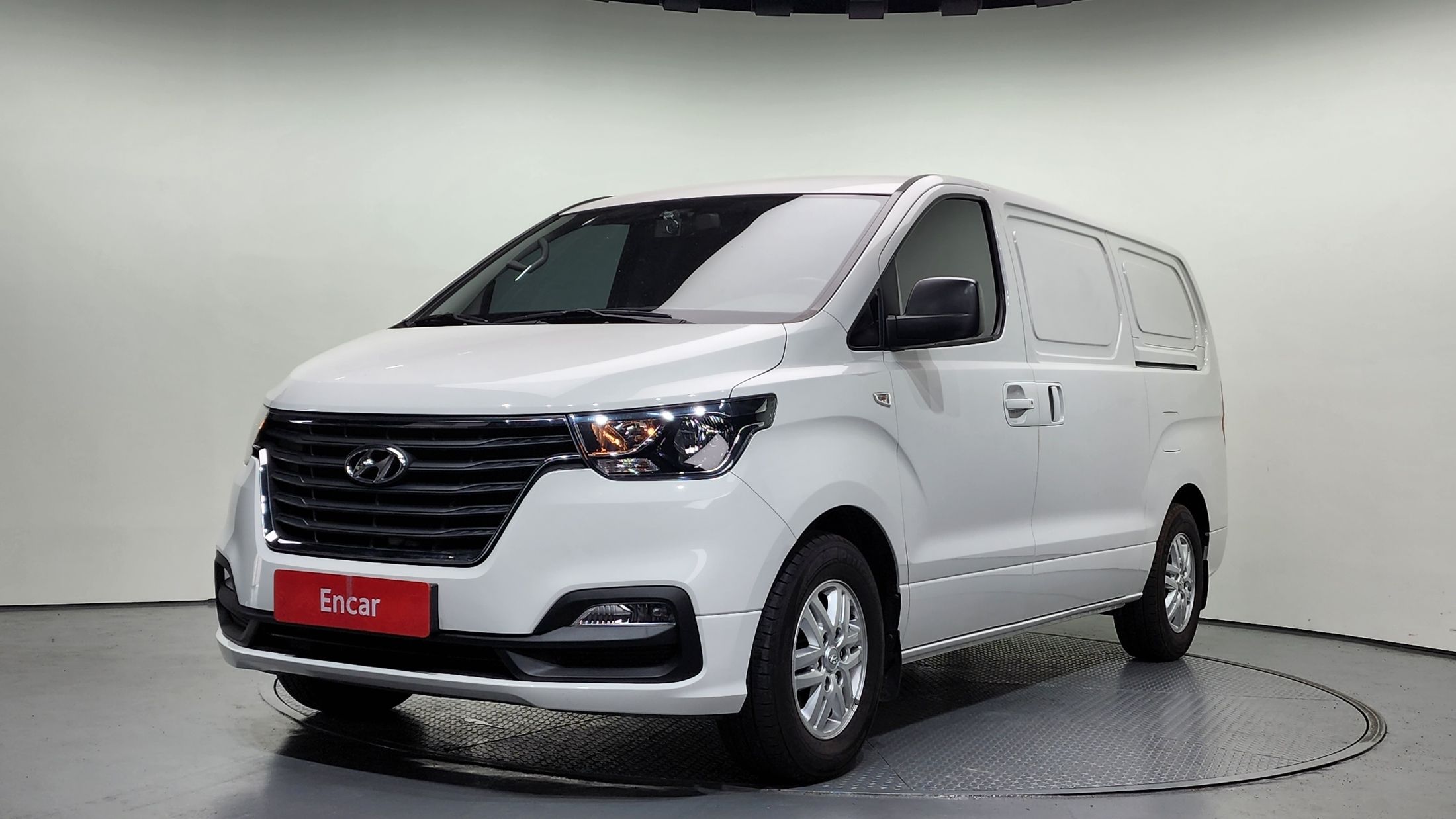 HYUNDAI STAREX GRAND