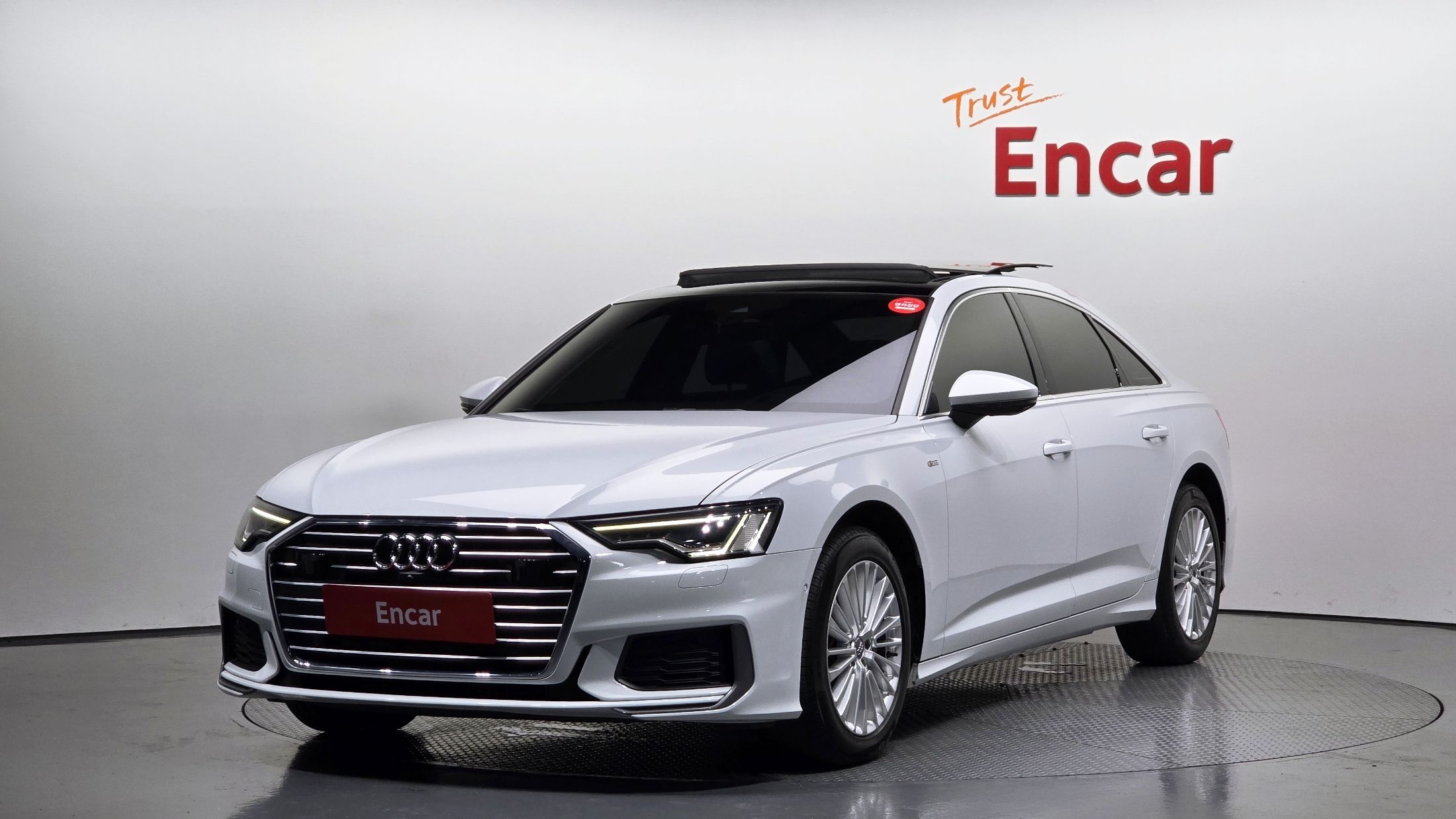 AUDI A6 C8