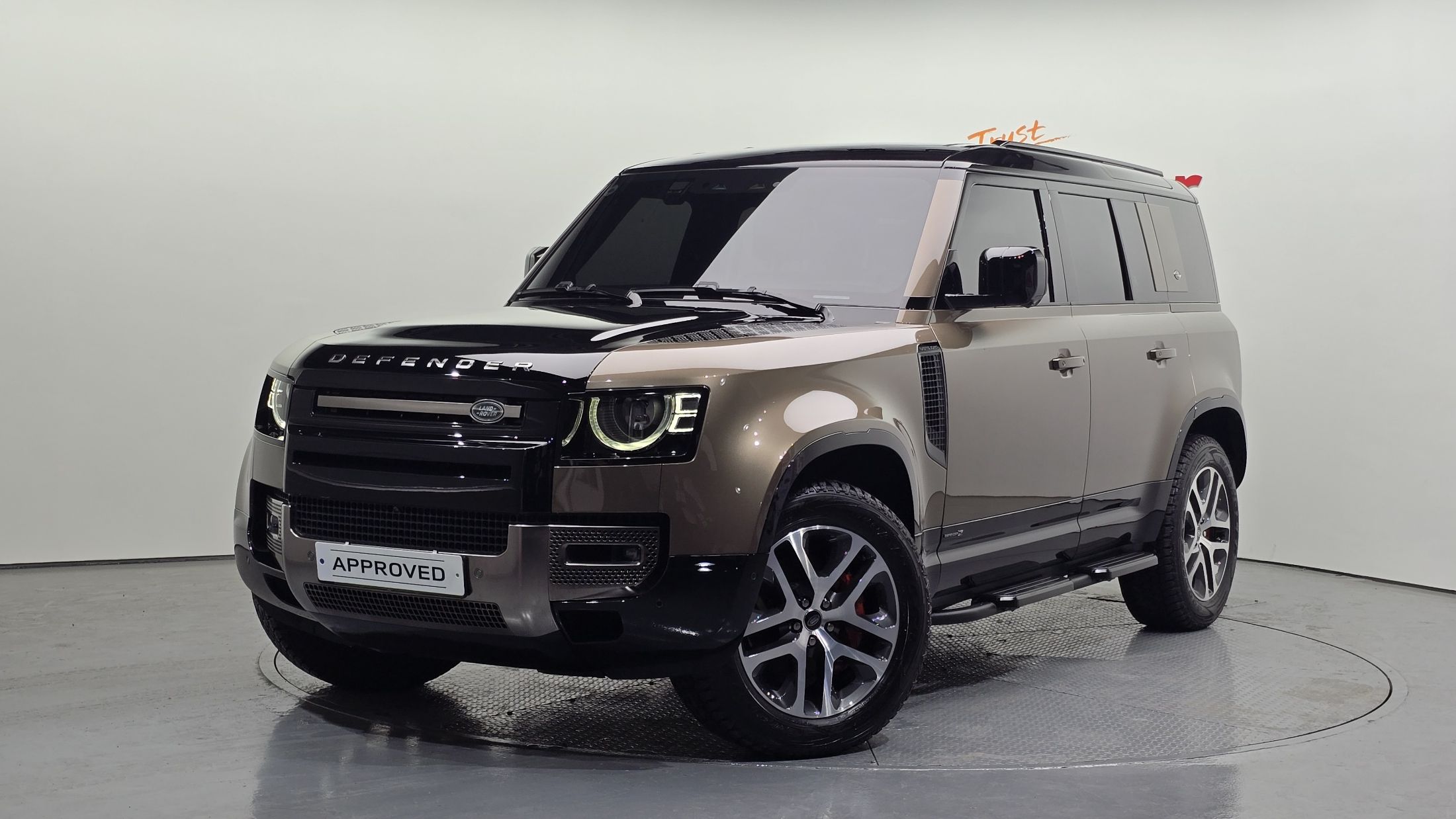 LAND ROVER DEFENDER L663