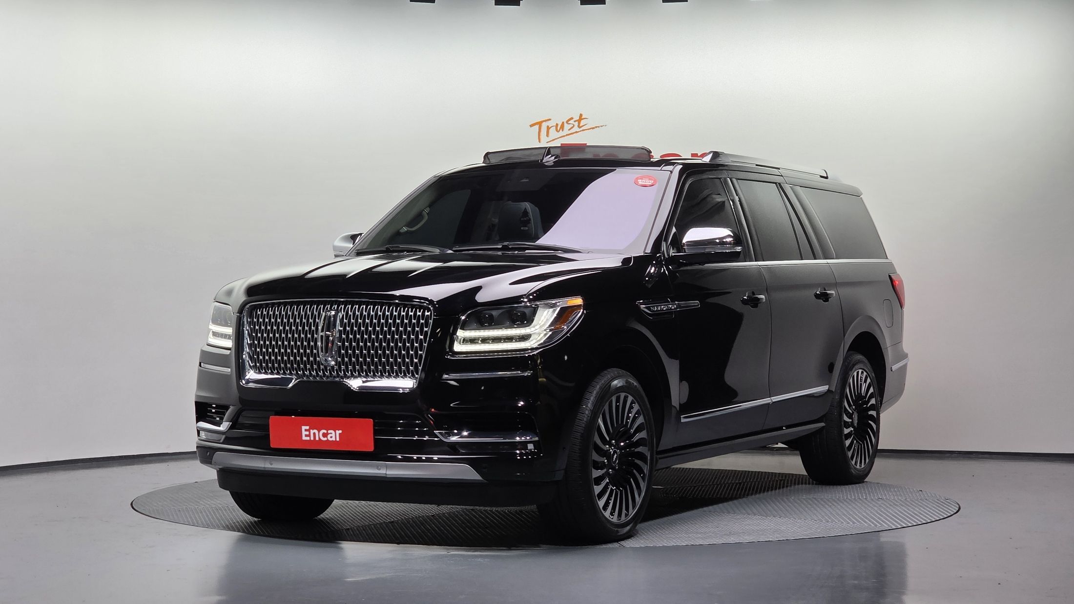 LINCOLN NAVIGATOR