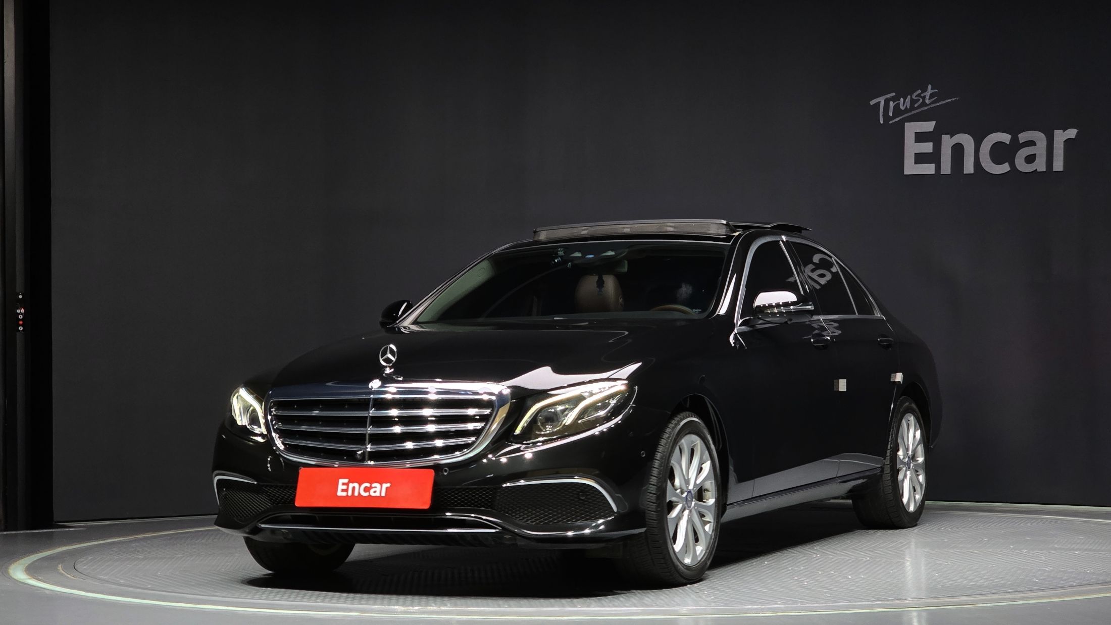 MERCEDES BENZ E-CLASS W213
