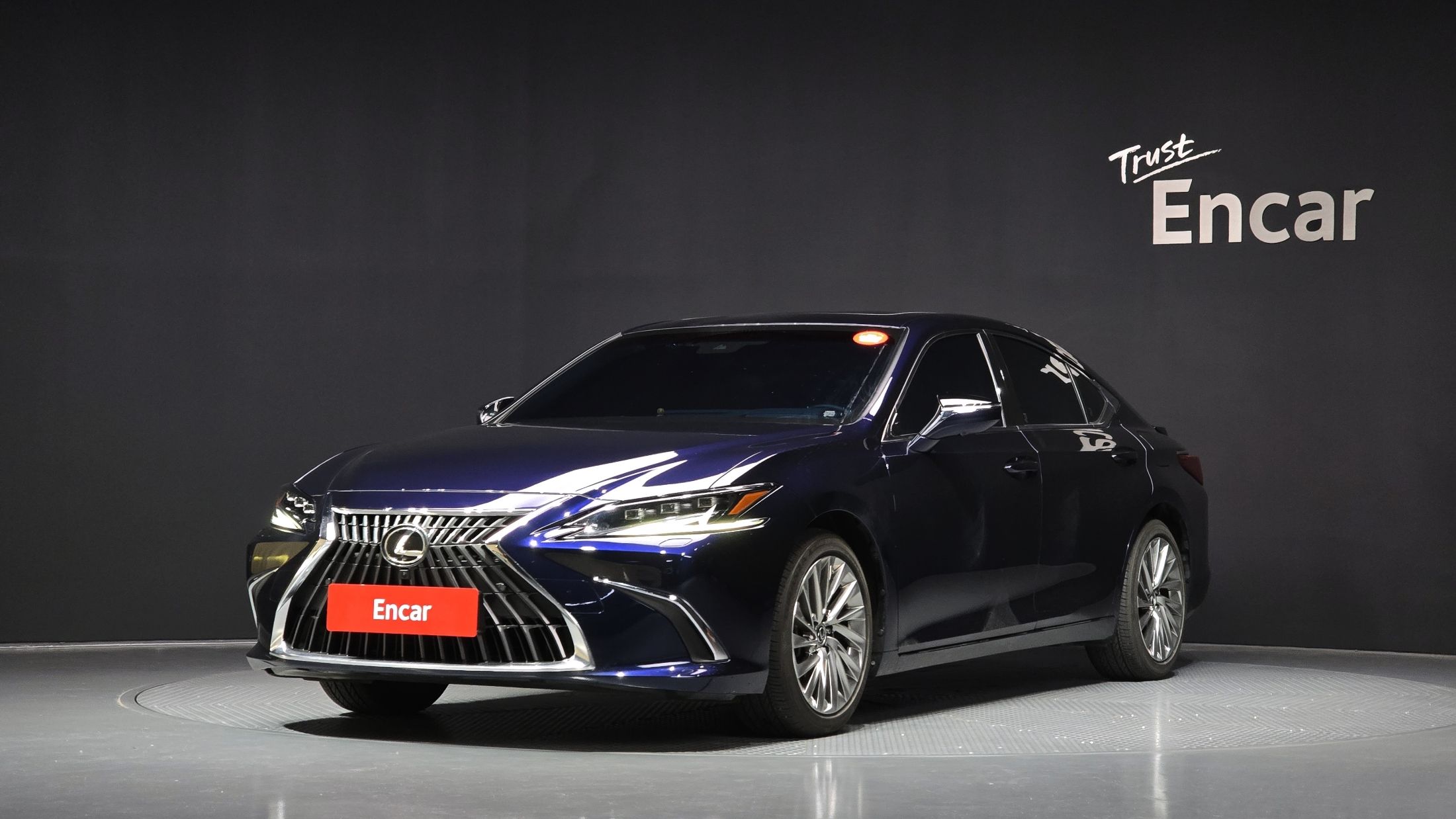 LEXUS ES300H 2024