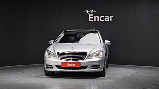 MERCEDES BENZ S-CLASS W221 2011