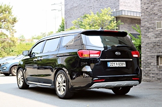 KIA CARNIVAL 2017