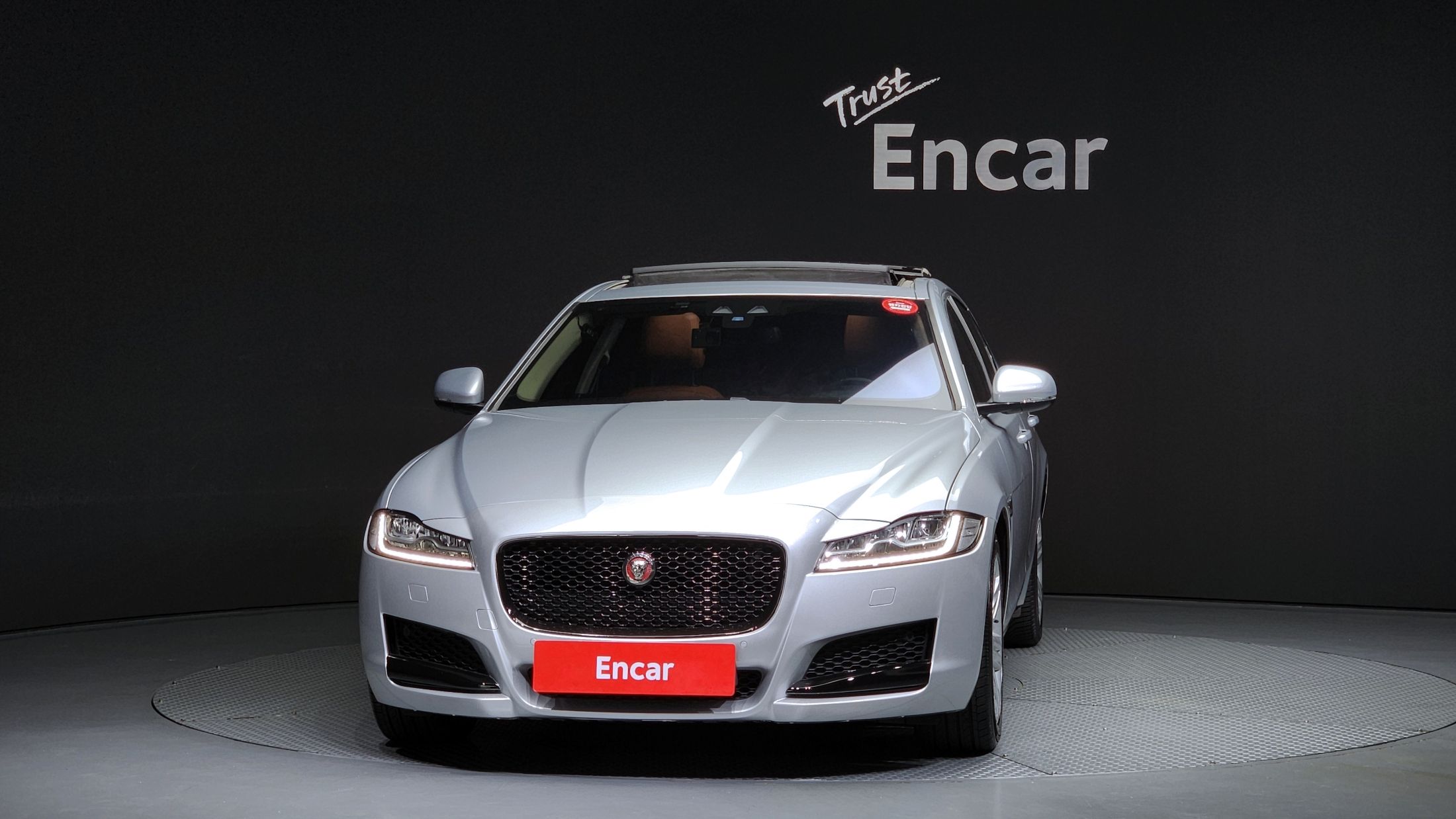 JAGUAR XF X260 2016