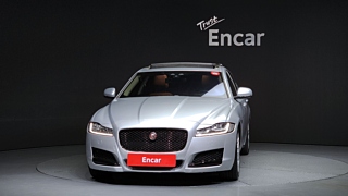 JAGUAR XF X260 2016