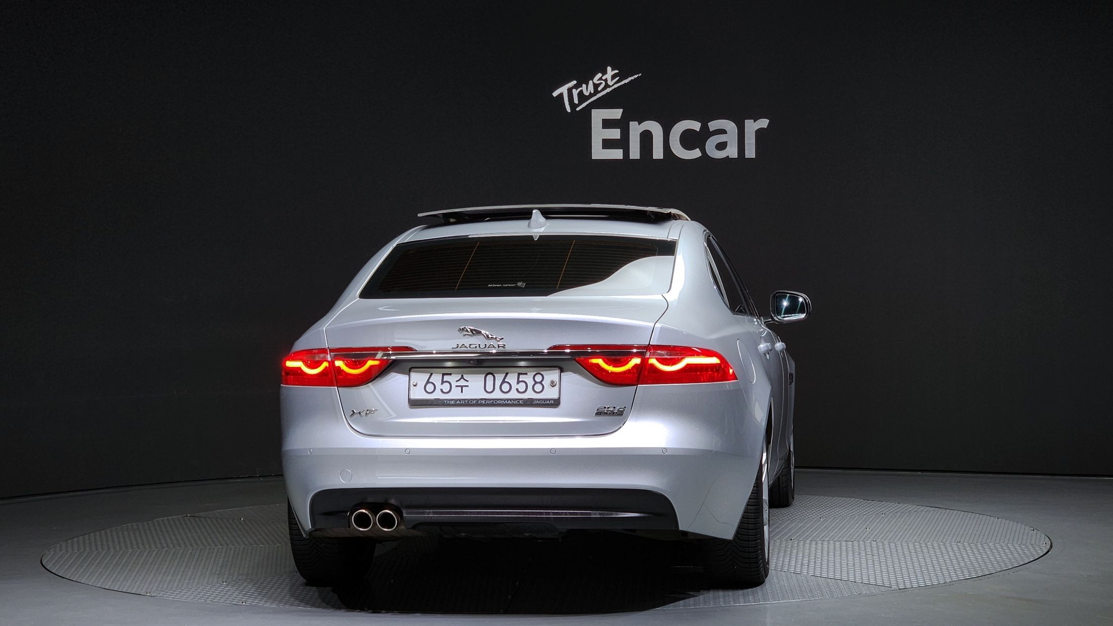 JAGUAR XF X260 2016