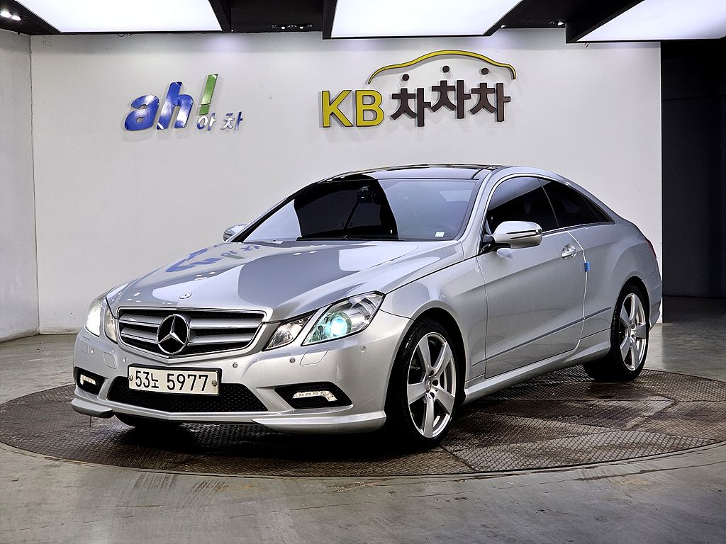 MERCEDES BENZ E-CLASS W212