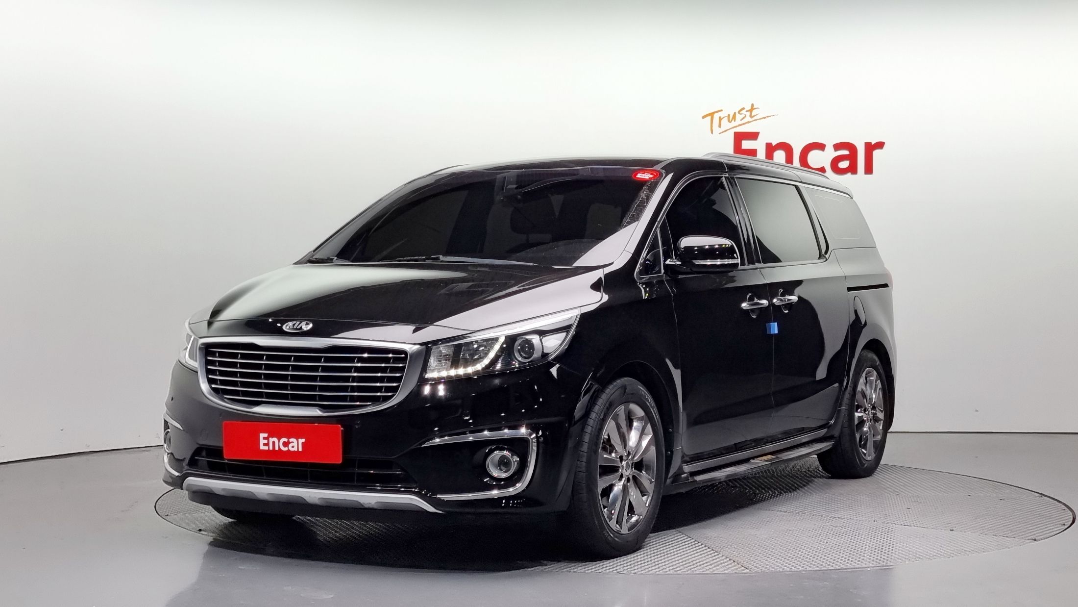 KIA CARNIVAL 2017