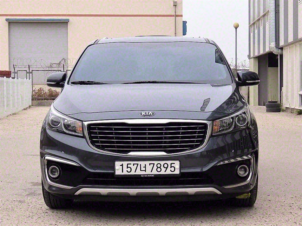 KIA CARNIVAL 2015