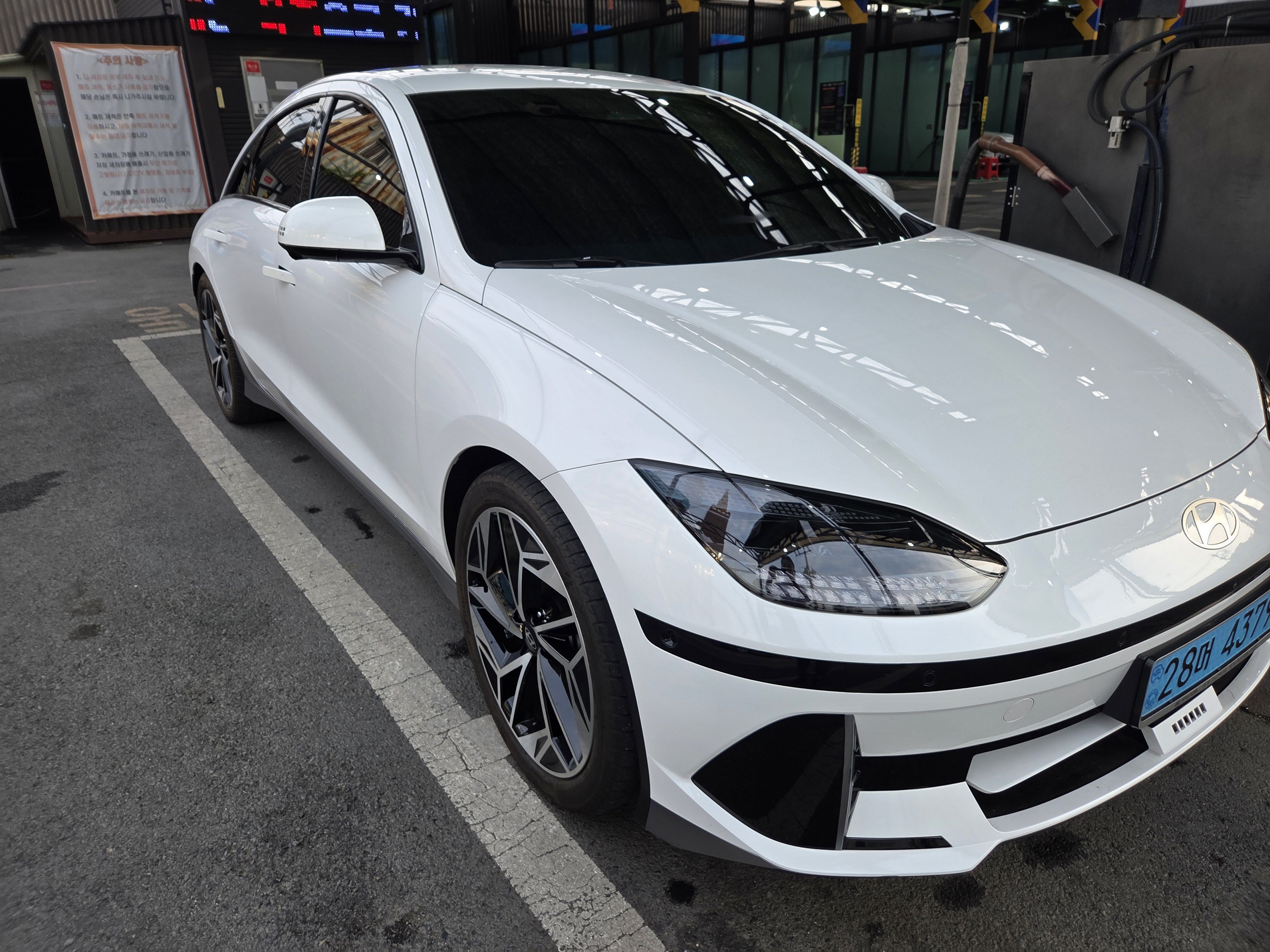 HYUNDAI IONIQ6