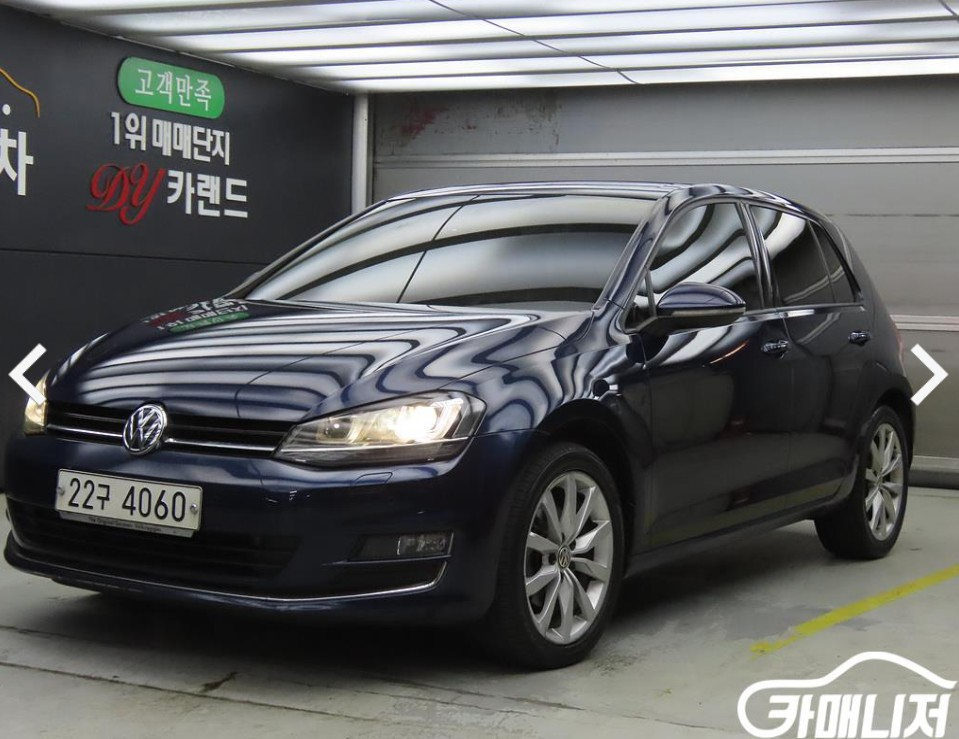 VOLKSWAGEN GOLF