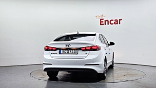 HYUNDAI AVANTE AD 2018