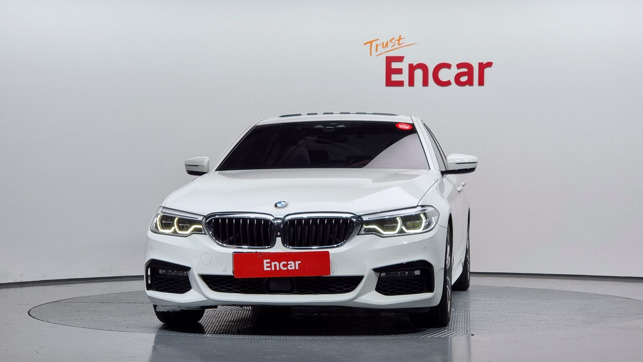 BMW 5-SERIES G30 2017