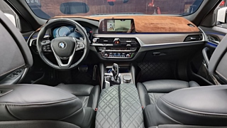 BMW 5-SERIES G30 2017