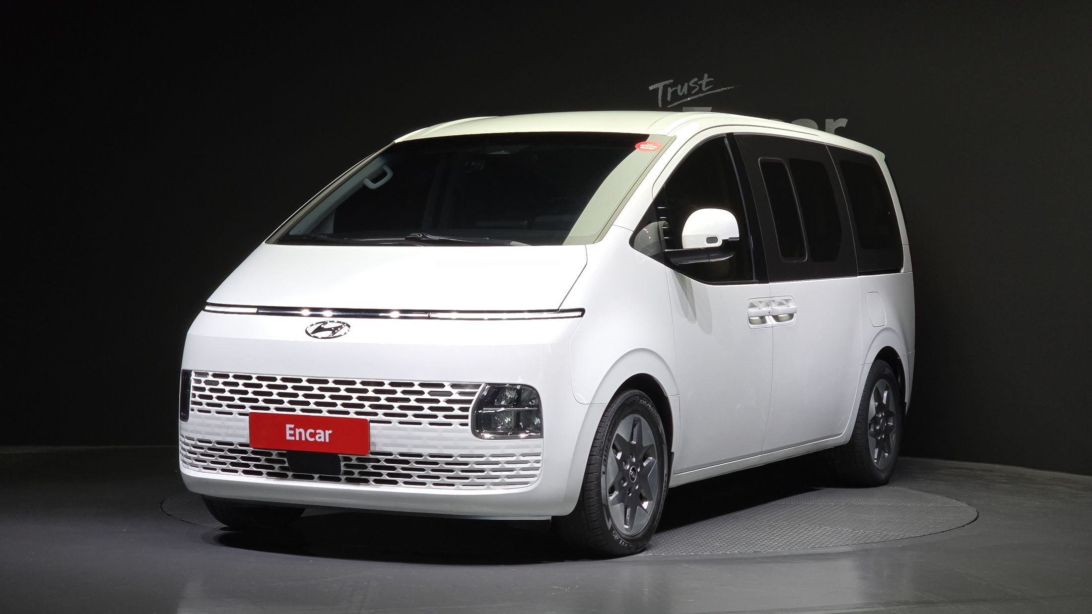 HYUNDAI STARIA 2021