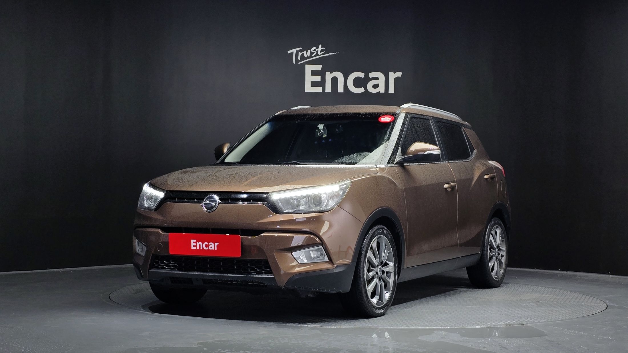 SSANGYONG TIVOLI 2015