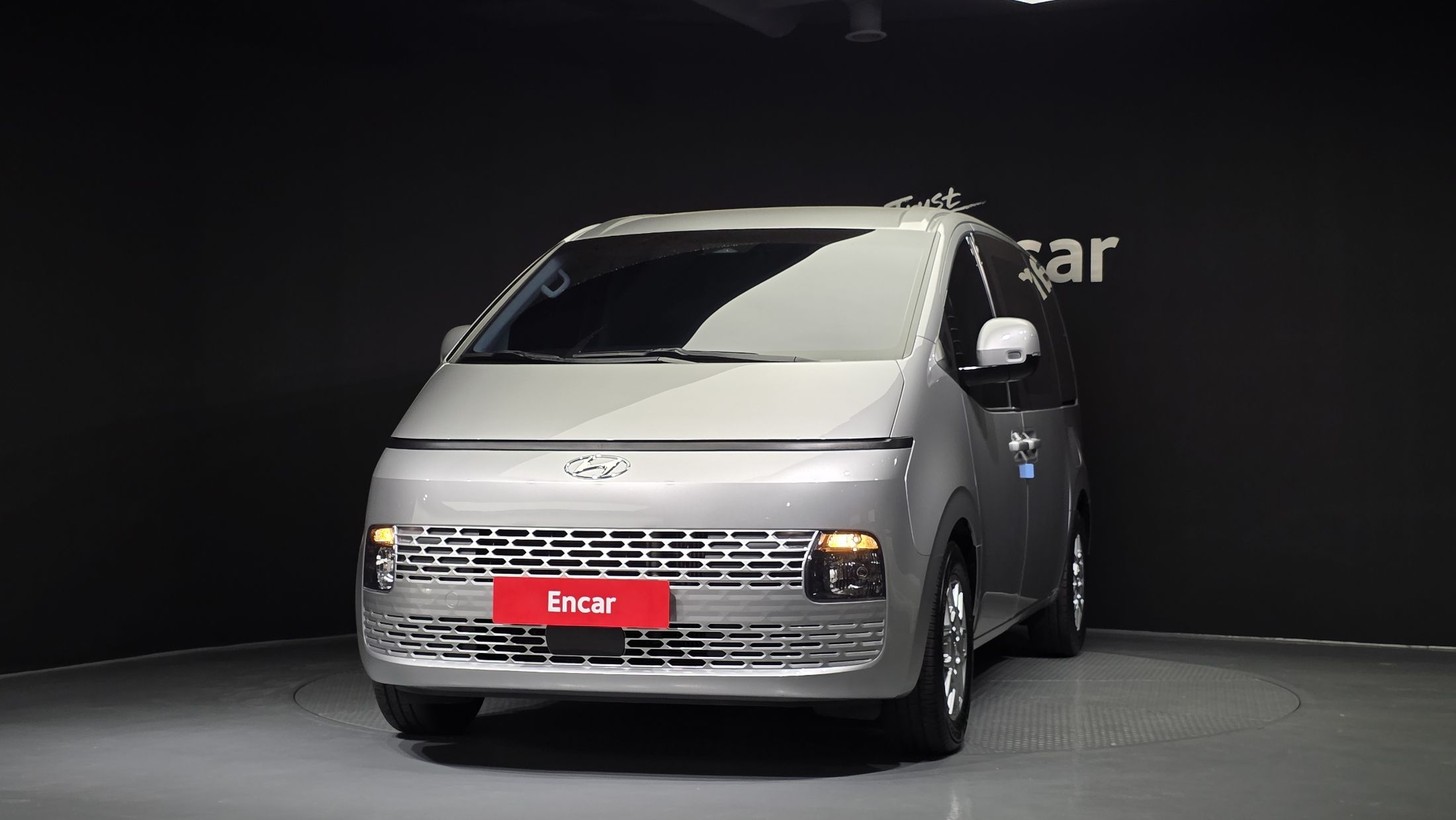 HYUNDAI STARIA 2021