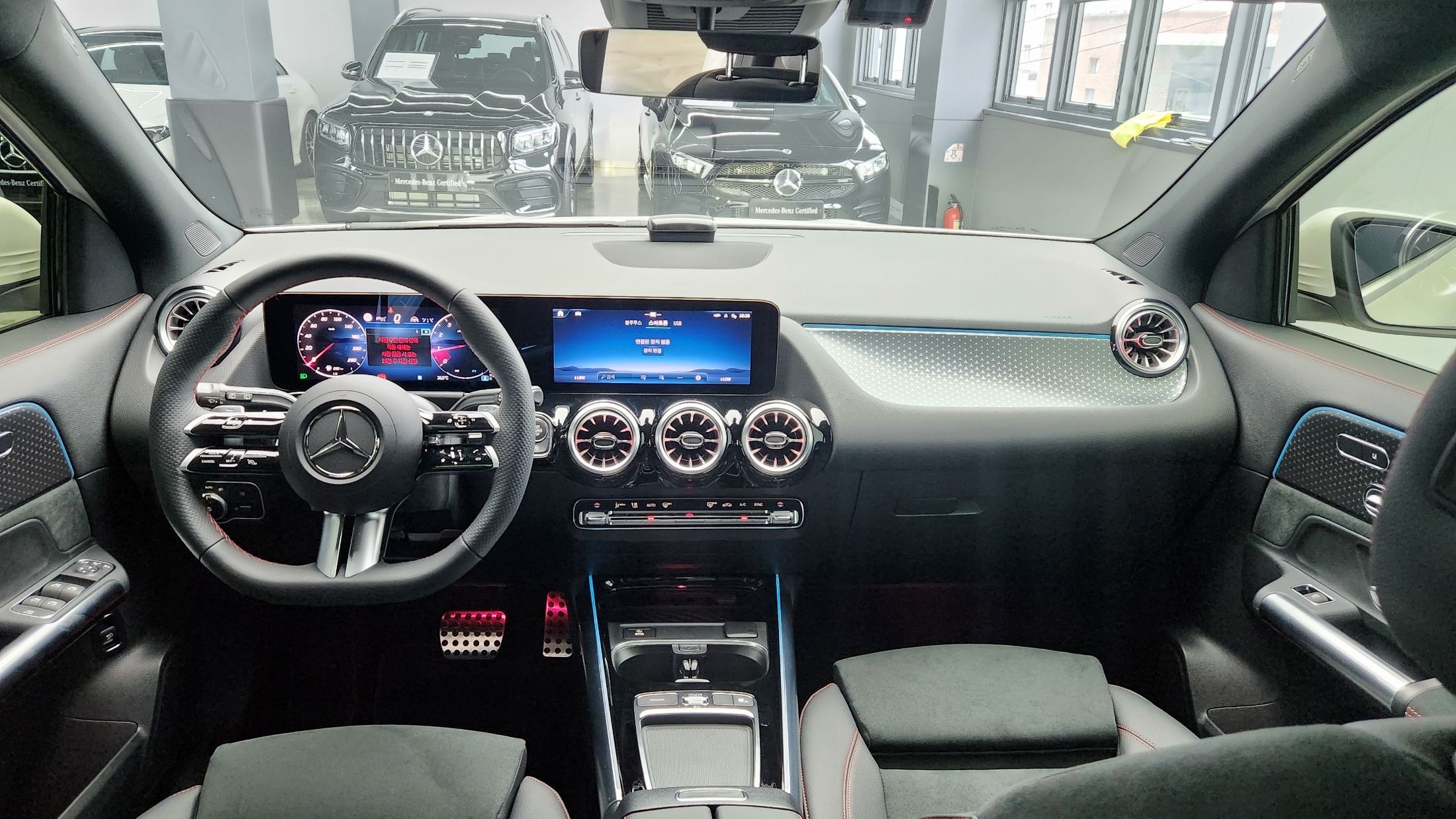 MERCEDES BENZ GLA-CLASS H247 2024