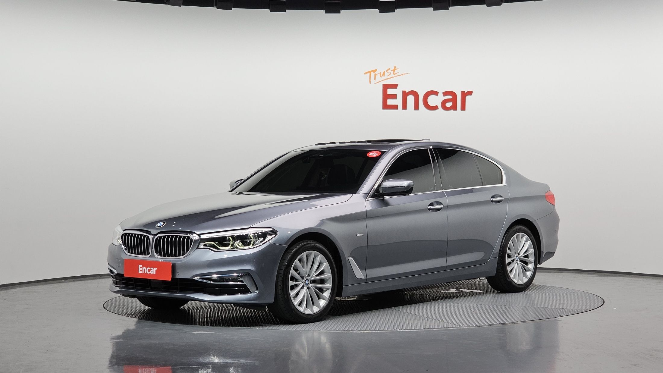 BMW 5-SERIES G30 2018