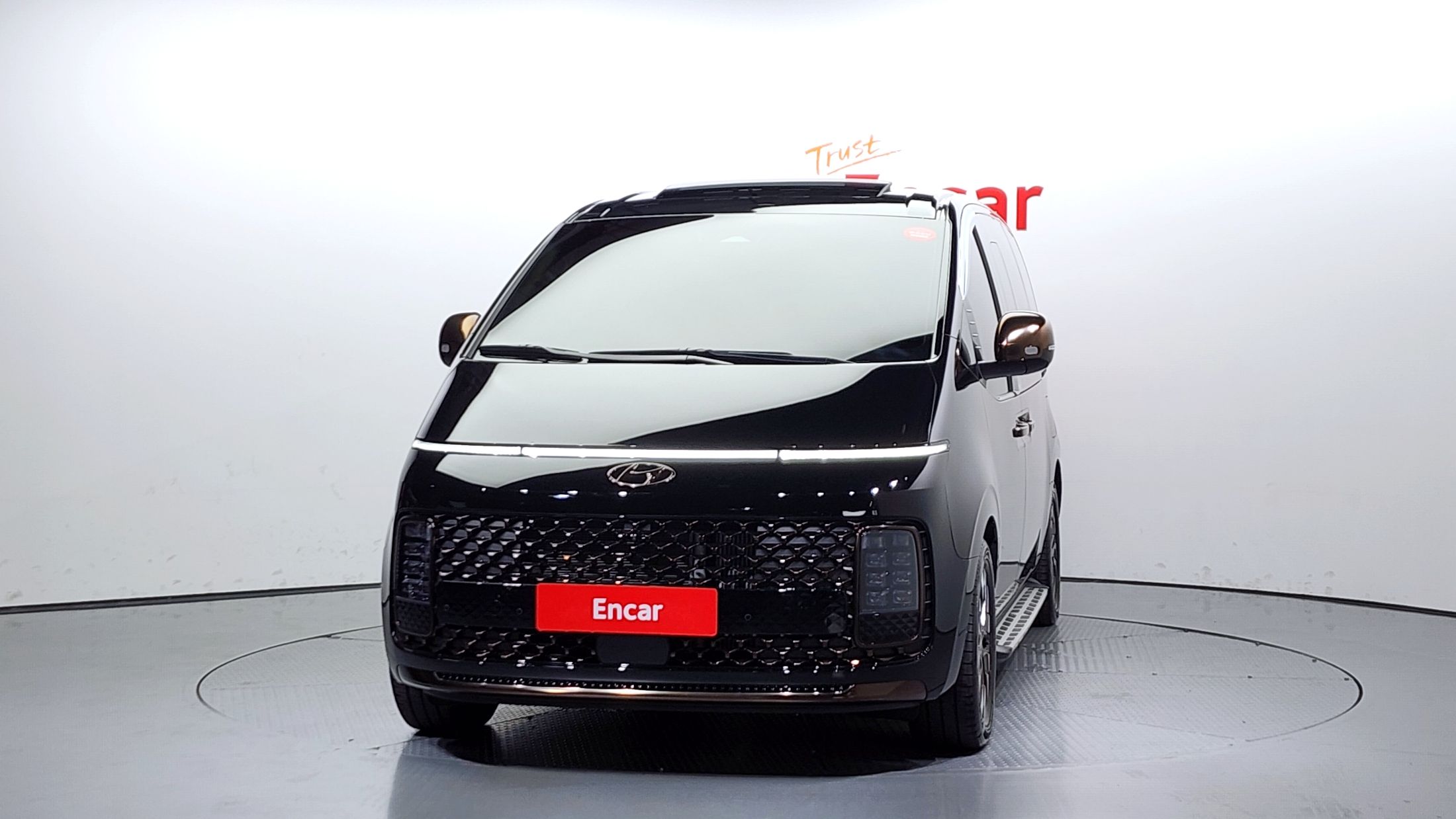 HYUNDAI STARIA 2023