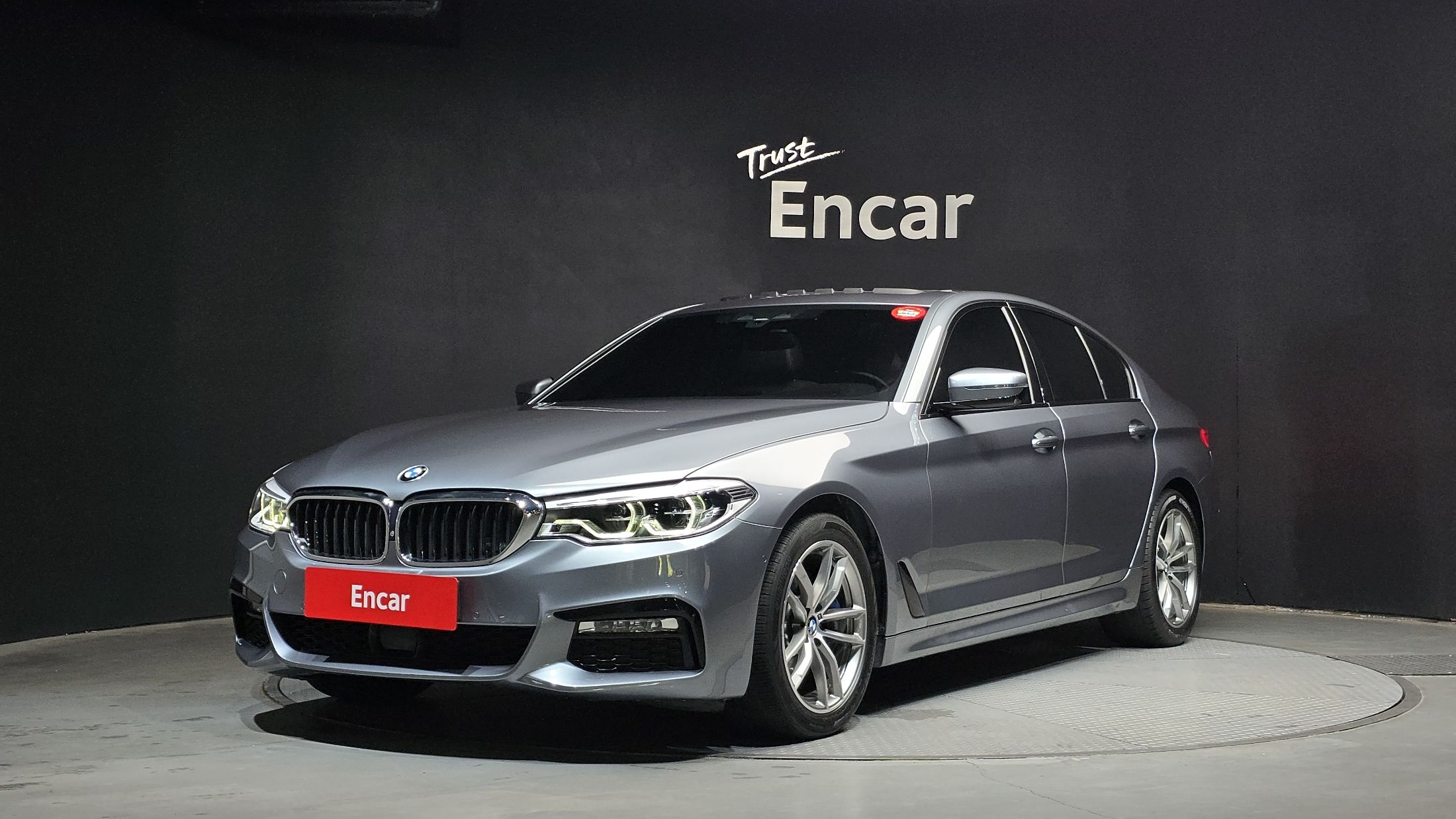 BMW 5-SERIES G30 2017