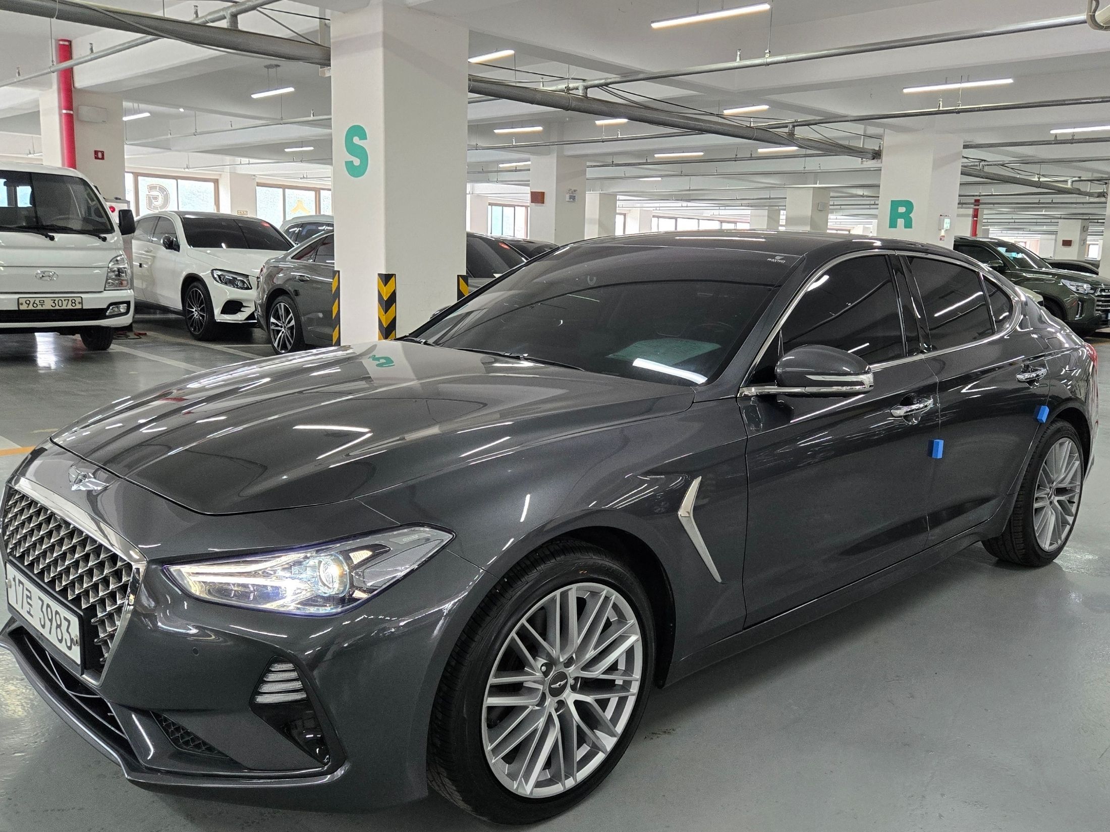 GENESIS G70
