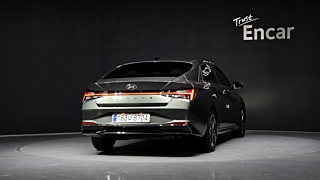 HYUNDAI AVANTE HYBRID CN7 2021