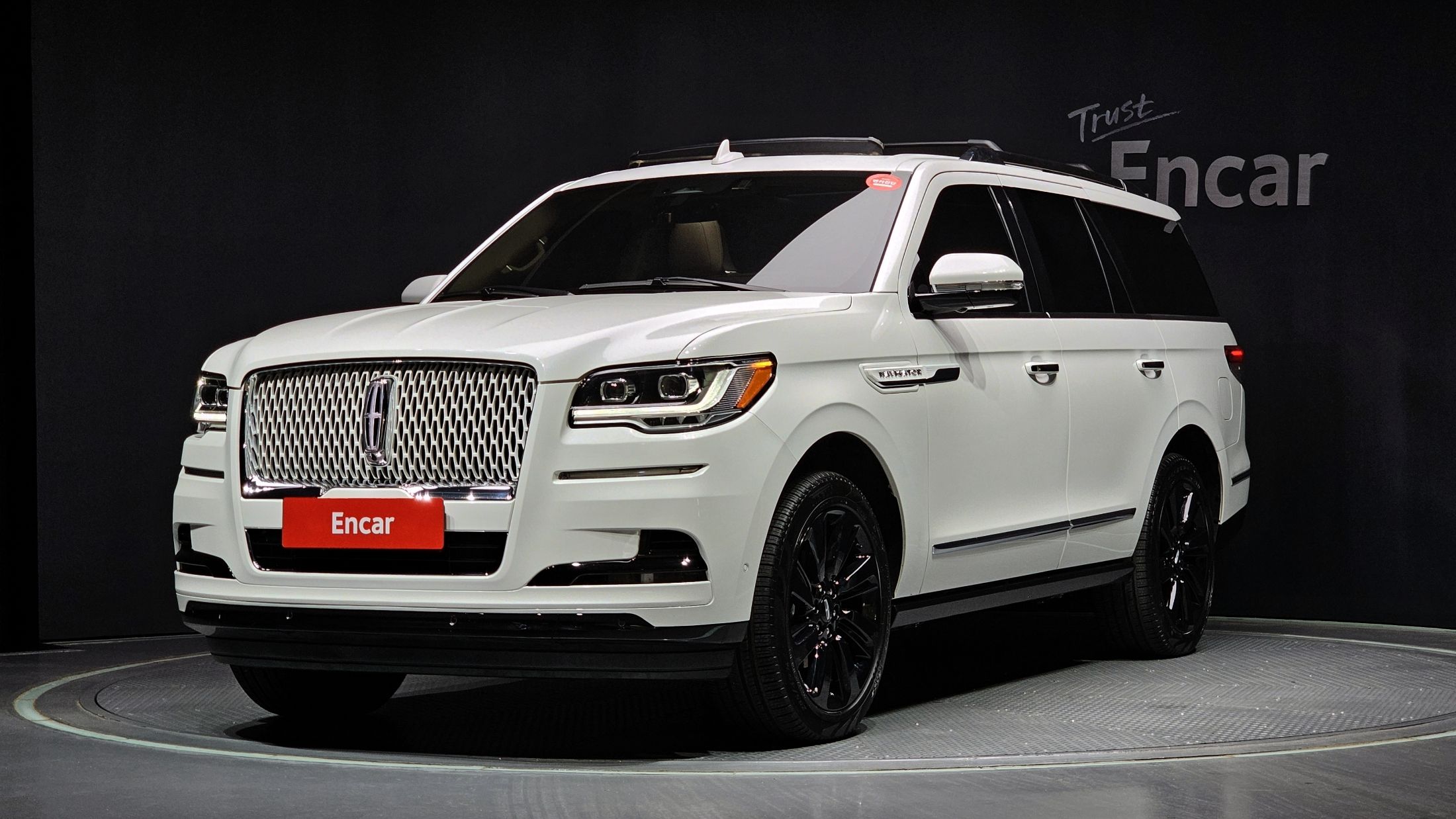 LINCOLN NAVIGATOR