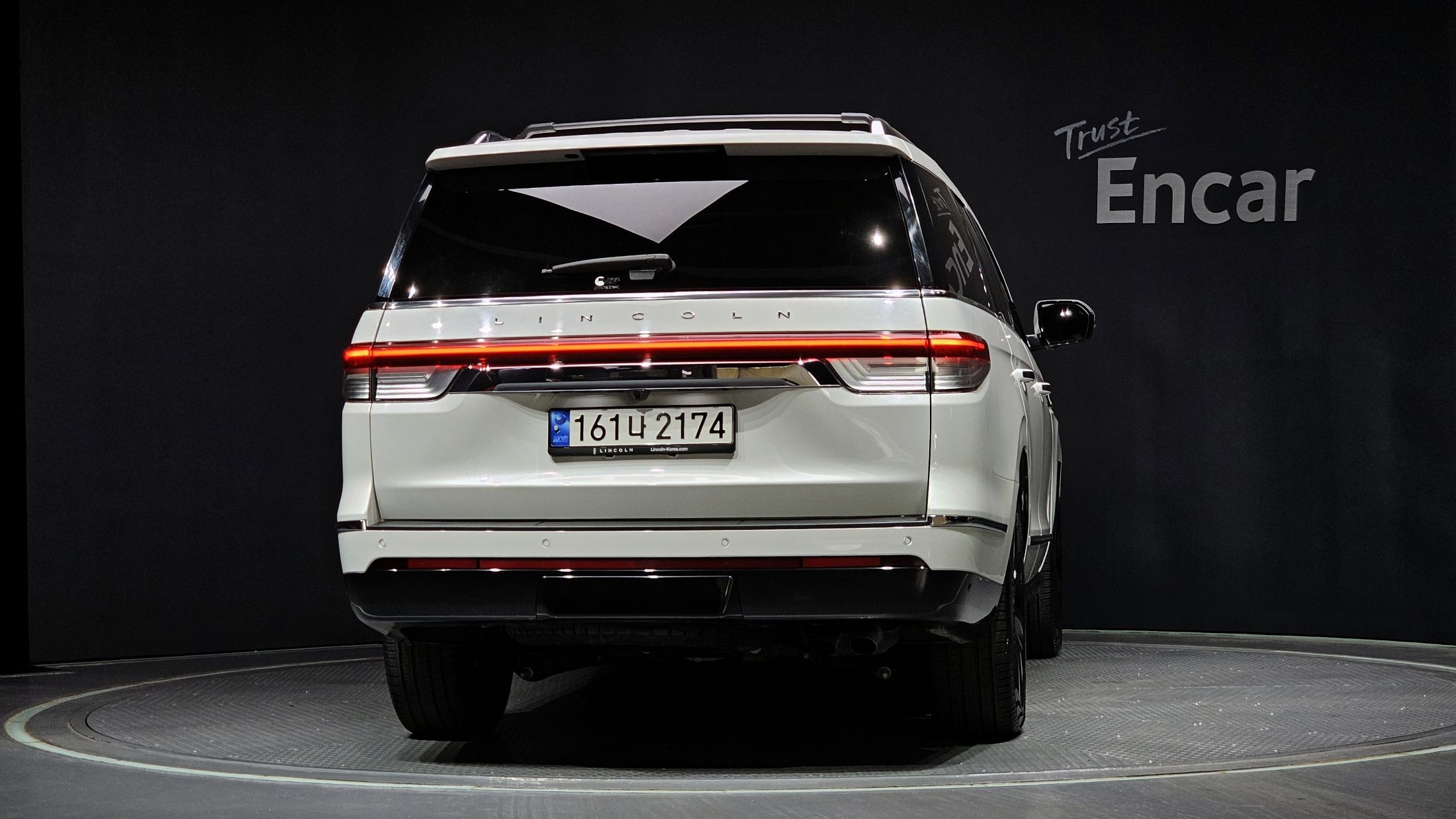 LINCOLN NAVIGATOR
