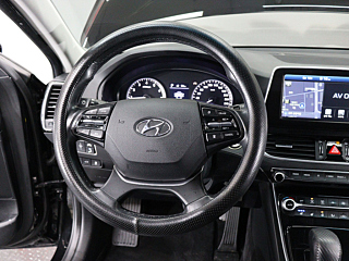 HYUNDAI GRANDEUR IG 2017