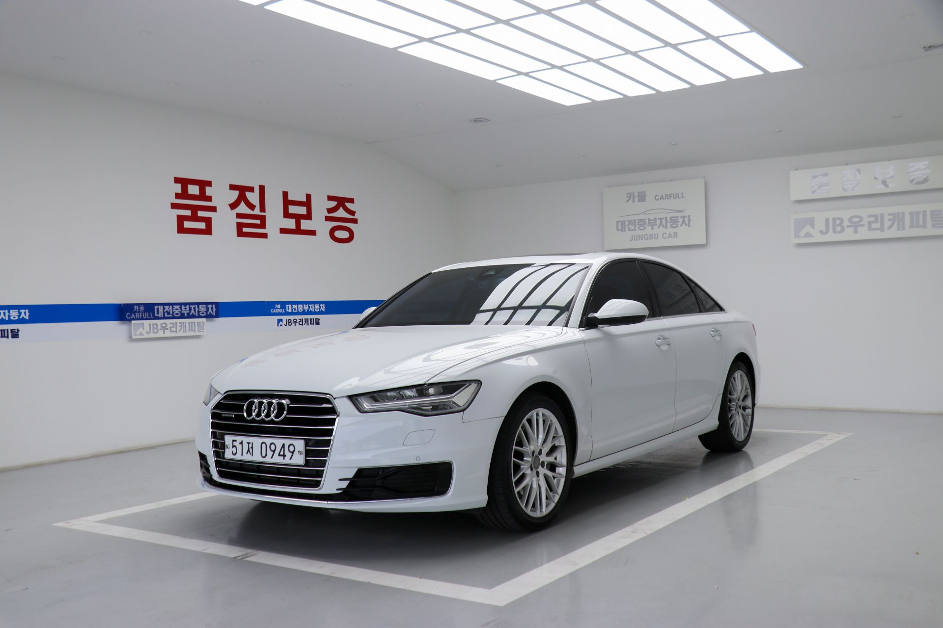 AUDI A6 2016